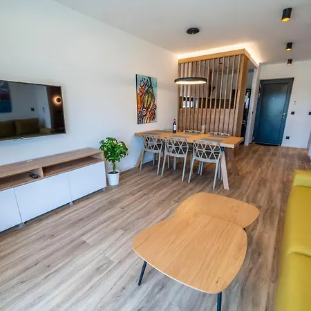 Pinna - Tonna Apartman Póla