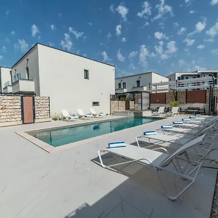 Pinna - Tonna Appartement Pula