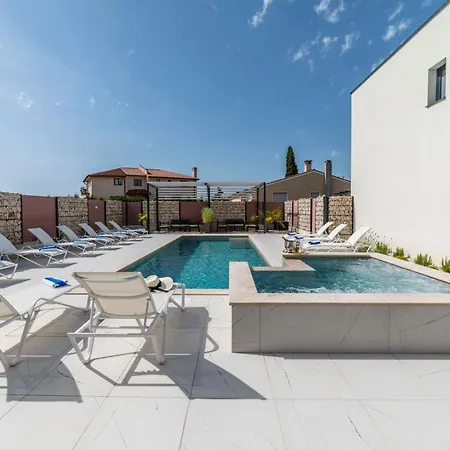 Apartman Pinna - Tonna Póla