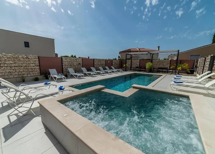 Pinna - Tonna 아파트 *