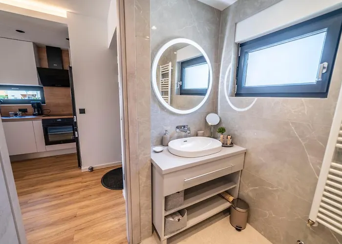 Pinna - Tonna 아파트 풀라