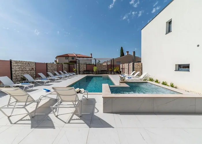 아파트 Pinna - Tonna 풀라