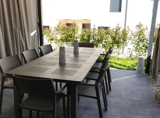 Pinna - Tonna 아파트 풀라